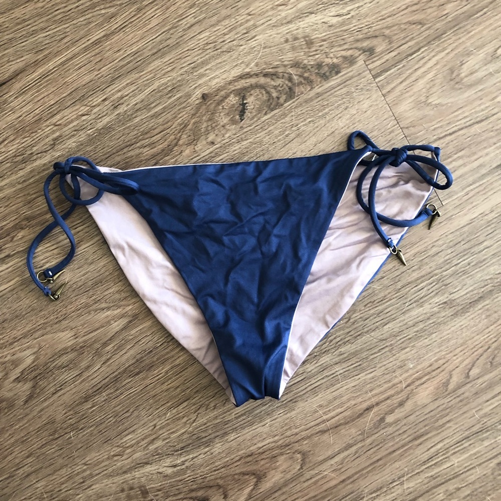 Bikini bottom